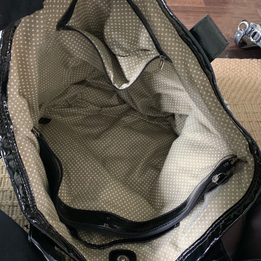 Authentic Guess Bag - Picture 8 of 8